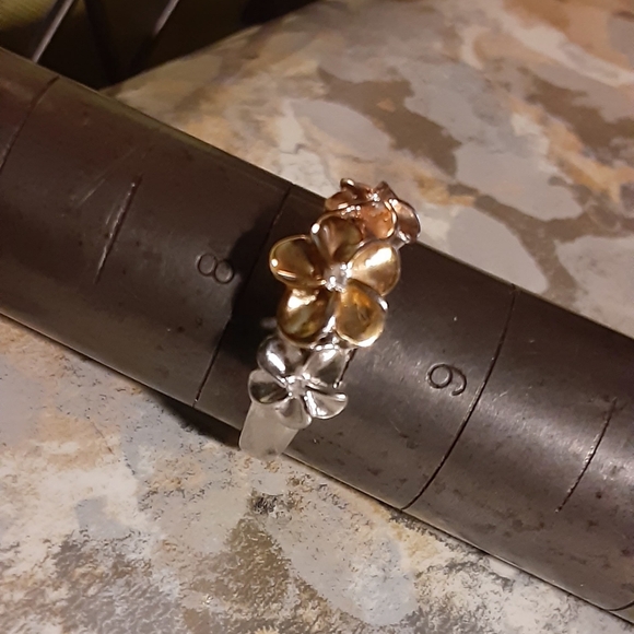 PLUMERA 3 FLOWER Tri-Color Sterling Ring cz 8.25 - Picture 2 of 6